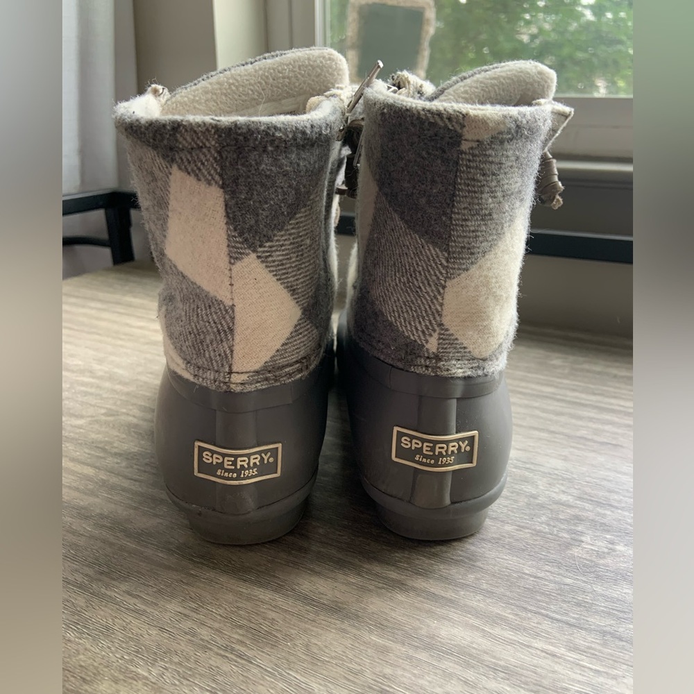 Sperry Grey Plaid Winter Booties - Picture 4 of 13